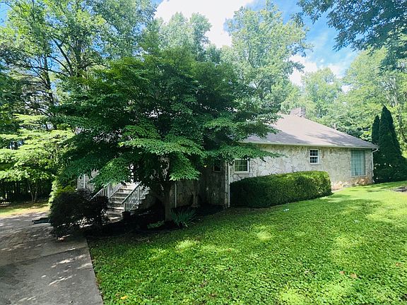 4th image of 101 Cory Ln