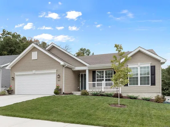 705 Crested Point Dr, Eureka, MO 63025