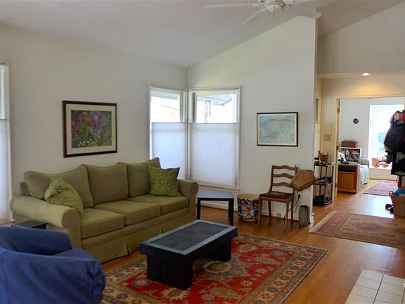 2nd image of 307 Kirkwood Dr