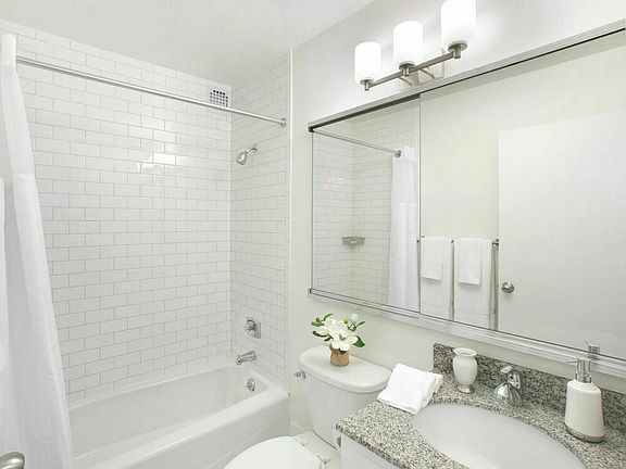 4th image of 375 S End Ave APT 4T