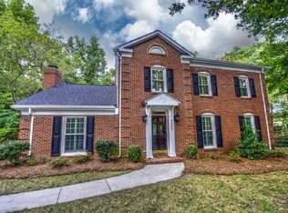 5055 Virginian Ln, Charlotte, NC 28226