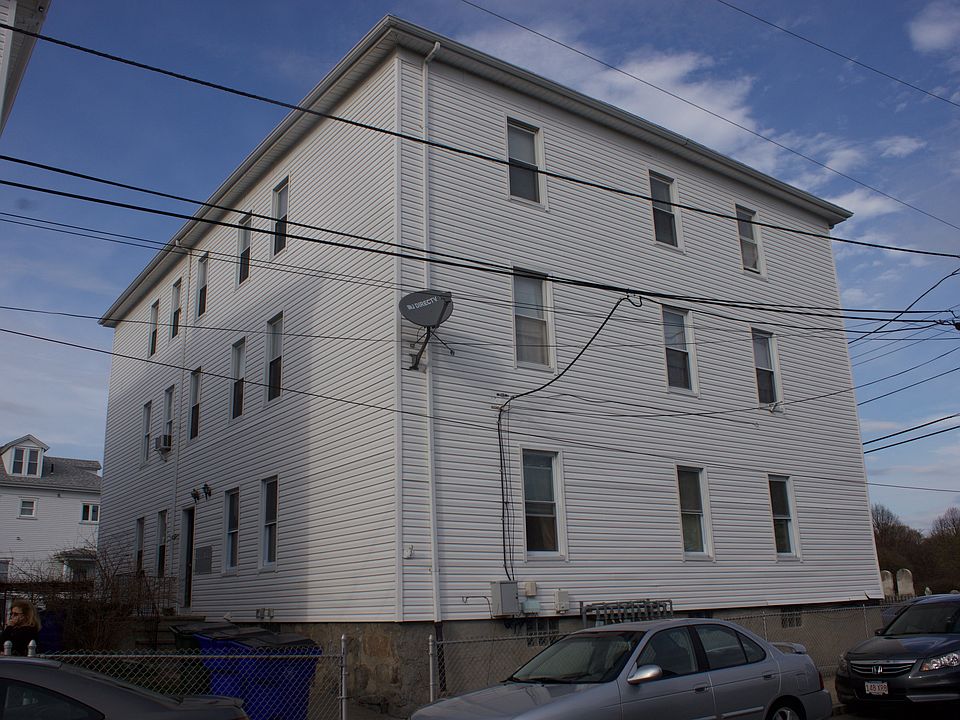 2nd image of 56 Saint Mary St