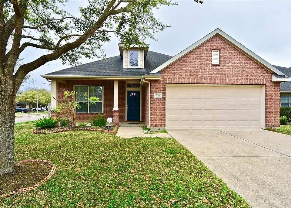 1st image of 7014 Desert Bluff Ln