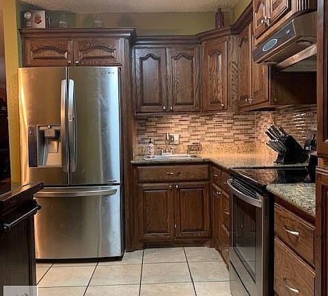 5th image of 465 Habana St