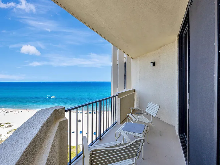 2800 N Ocean Dr #A-17C — Photo 2