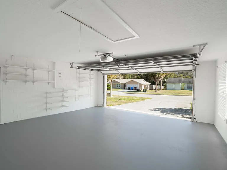 902 Whisler Ct — Photo 17