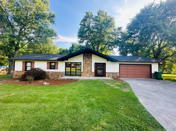 4429 Doris Cir, Knoxville, TN 37918