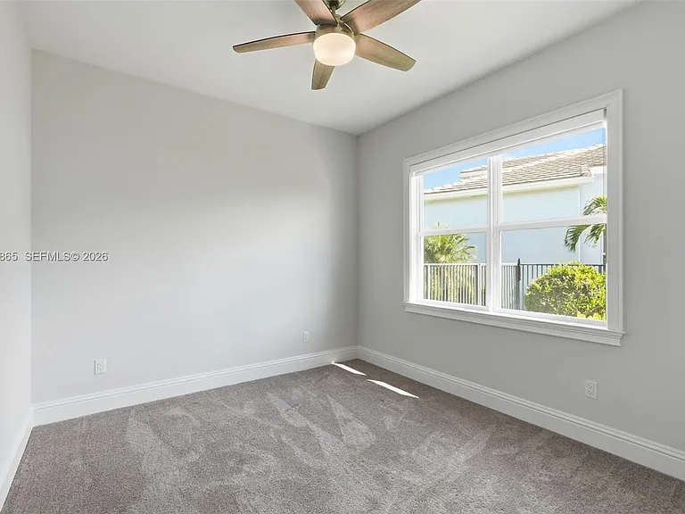 4662 Estates Cir — Photo 45