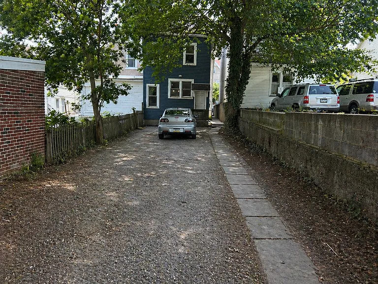 452 Carlton Ave — Photo 18