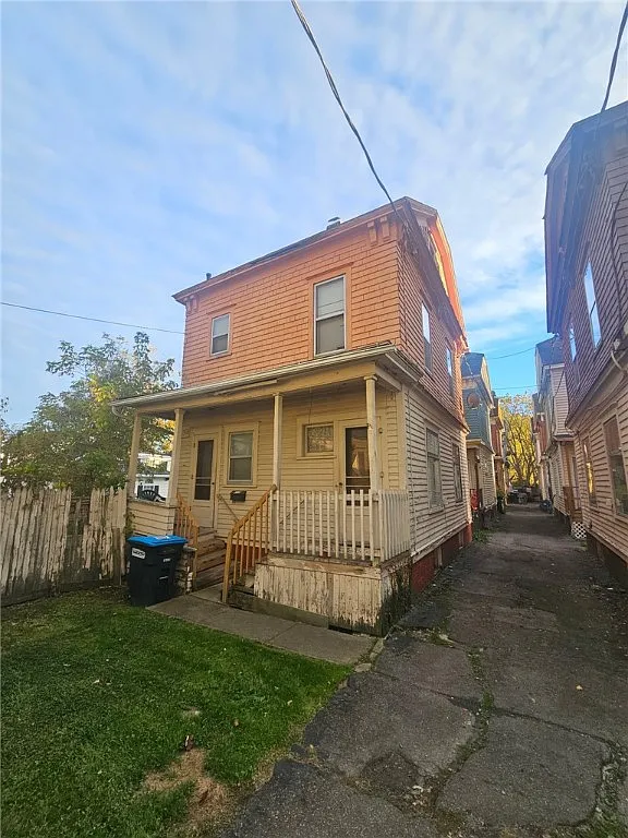 1 Edwards Ct photo 1