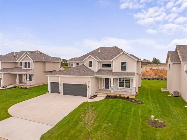 2309 W Wabash St, Olathe, KS 66061