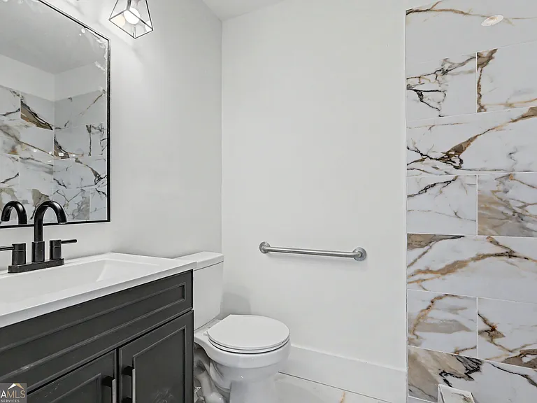 608 S Jeff Davis Dr — Photo 23