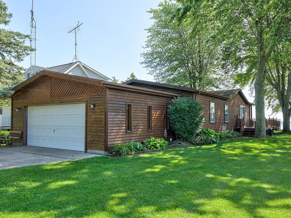 5237 Beachwood Rd, Standish, MI 48658 Zillow