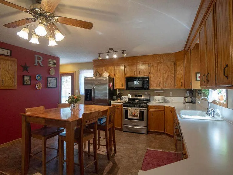 1120 Boone St — Photo 10