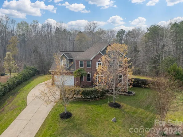 149 Edge Hill Dr, Fort Mill, SC 29715