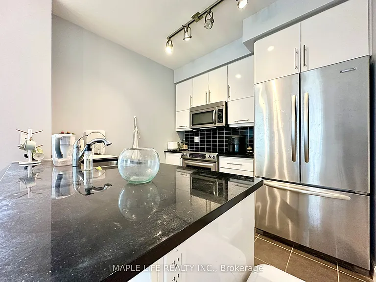 825 Church St #702 — Photo 9