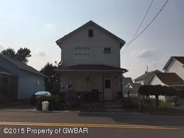 1330 Scott St, Wilkes Barre, PA 18705