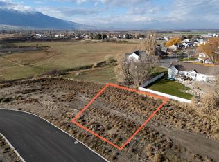 828 W 70 N, Hyrum, UT 84319