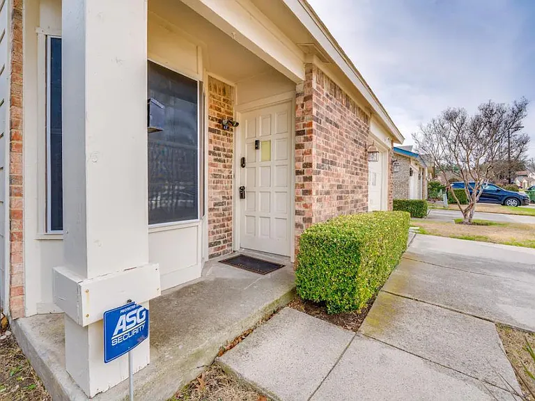 2912 Pegasus Dr — Photo 29