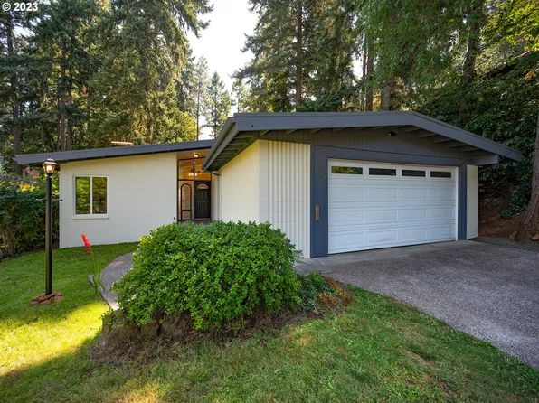 4015 Hilyard St, Eugene, OR 97405