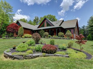 377 George Schnopp Rd, Hinsdale, MA 01235