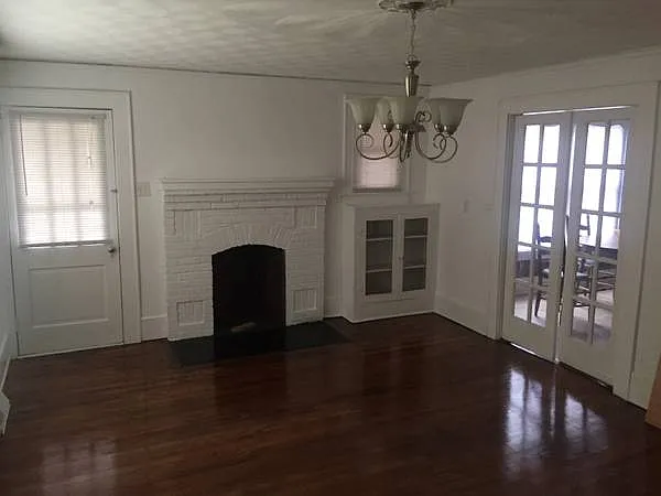 4 bed, 2000 sqft, $1,800 — Photo 3