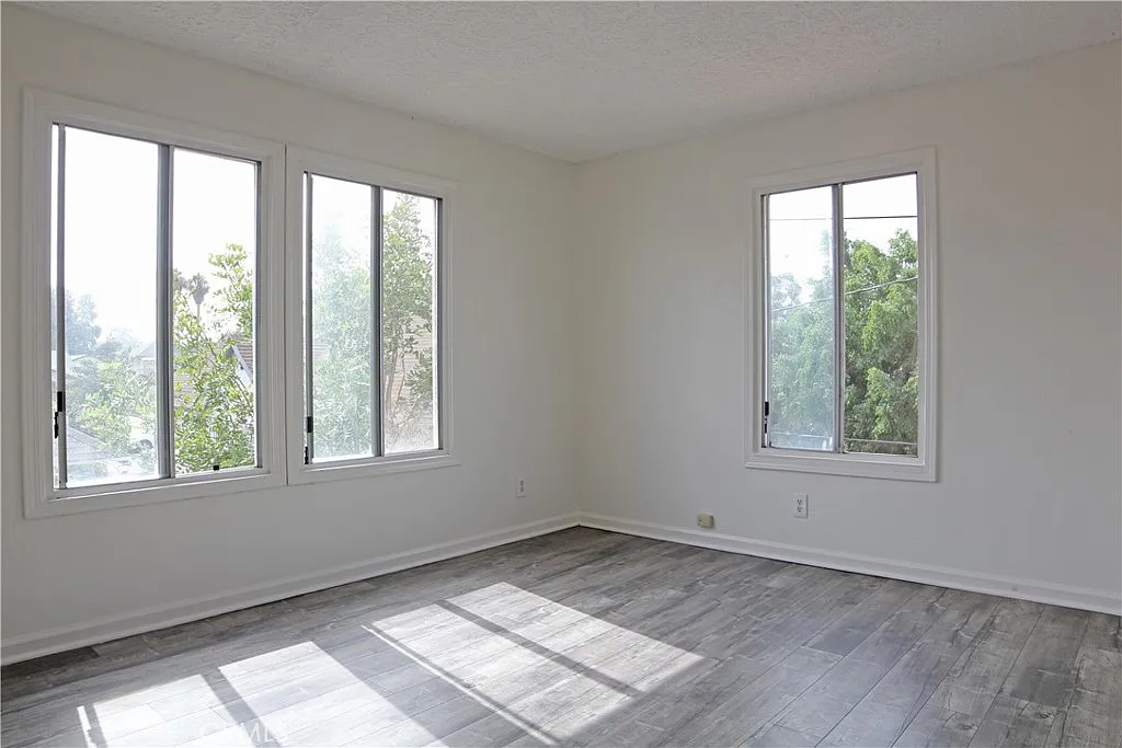 1 bed, 600 sqft, $1,600 — Photo 4