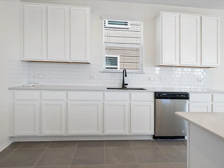 18501 Spotted Eagle Way — Photo 10