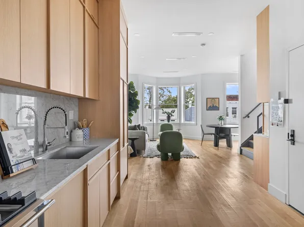 1174 Putnam Avenue image 5 of 13