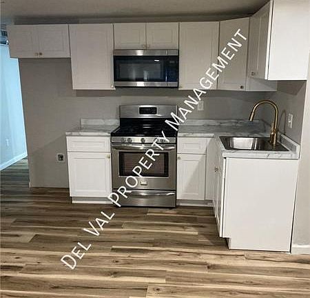 3rd image of 5230 Schuyler St #4
