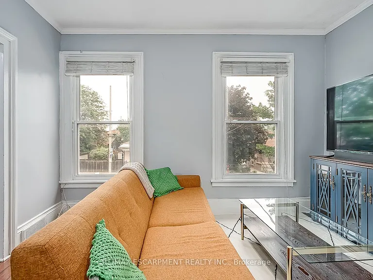87 Colbourne St #2 — Photo 15