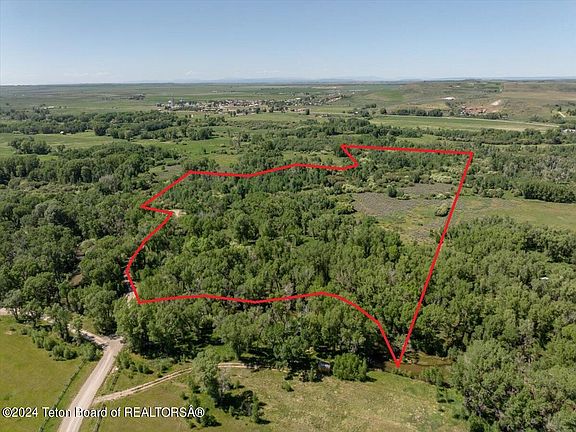 3rd image of S Leigh Creek Ln