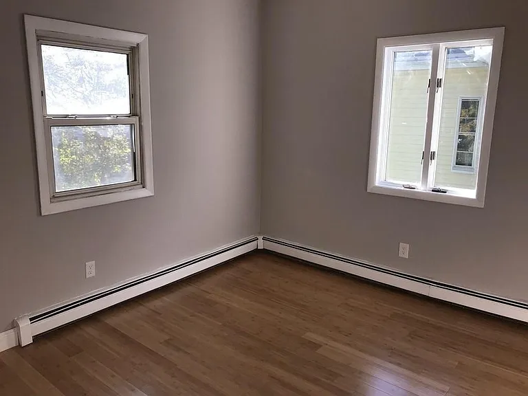 207-209 Vine St #2 — Photo 6