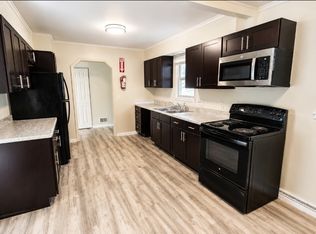 13 Mount Desert Dr, Bangor, ME 04401