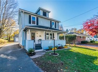 12 Lydall St, Manchester, CT 06042