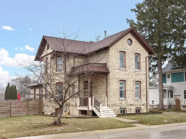 1212 S 3rd STREET, Watertown, WI 53094