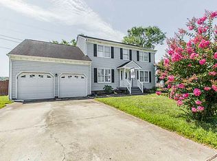 936 Saddleback Trail Rd, Chesapeake, VA 23322