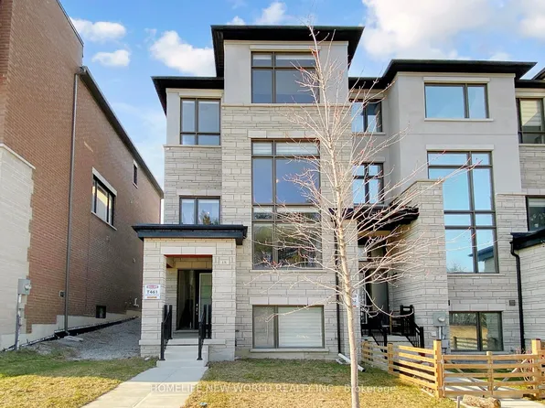 18 Bennington Rd, Newmarket, ON L3X 0M8