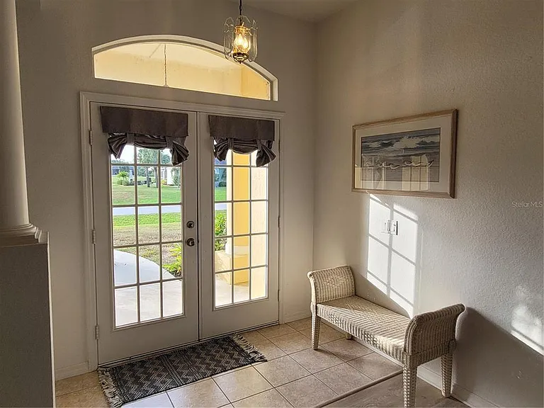 72 Long Meadow Ct — Photo 3