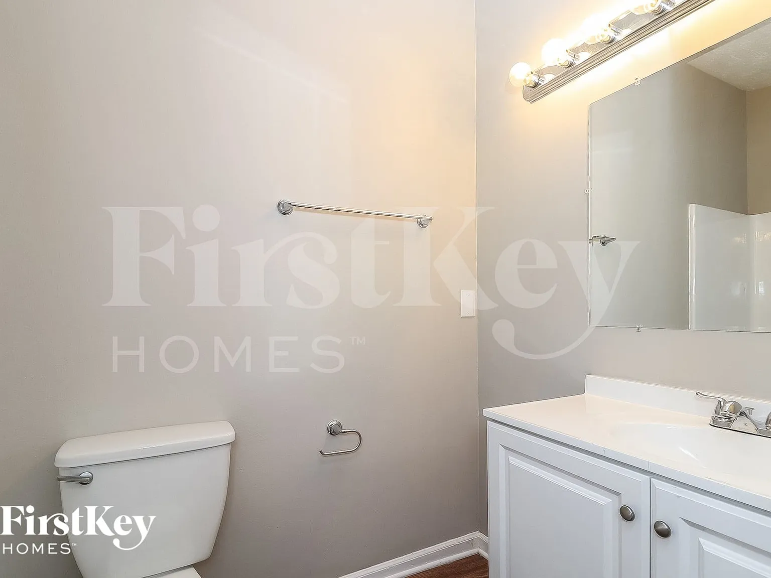 4 bed, 2.0 bath, 1816 sqft, $2,605 — Photo 1