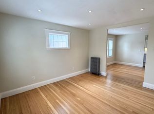 29 Beecher St APT 3, Jamaica Plain, MA 02130