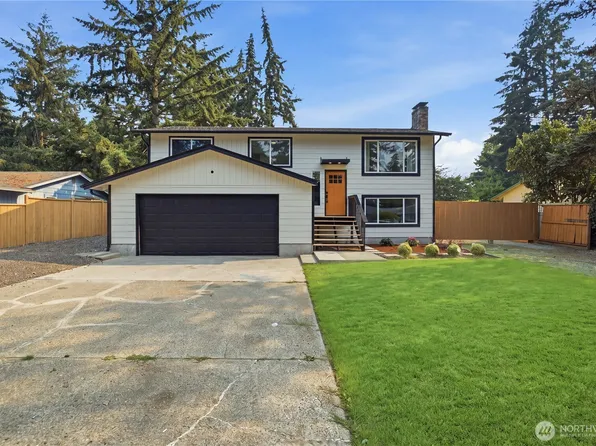 8829 Skokomish Way NE, Olympia, WA 98516