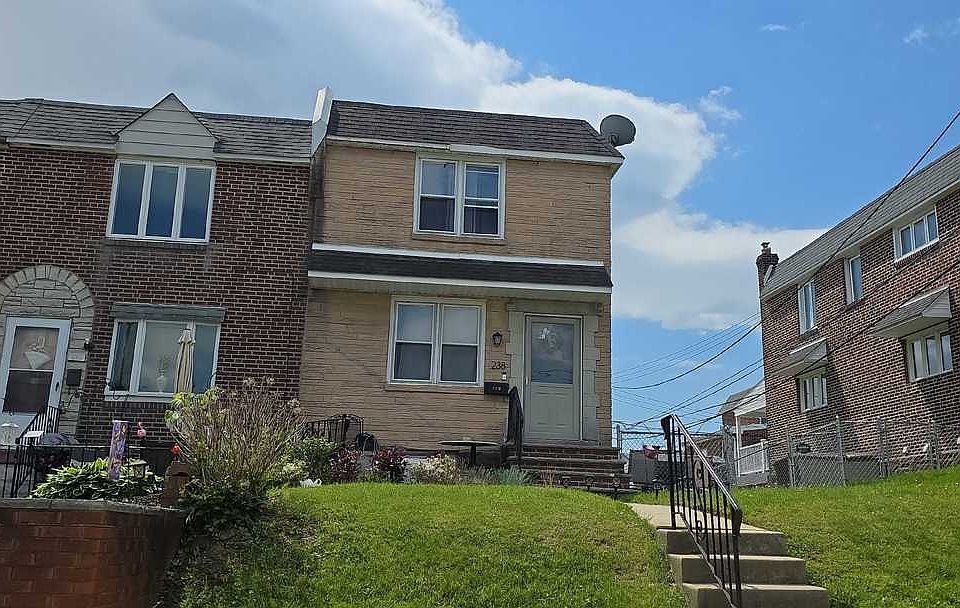 1st image of 238 W Wyncliffe Ave