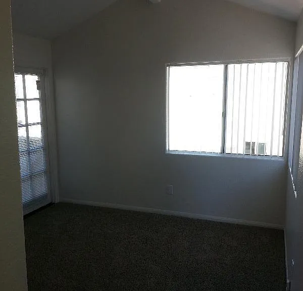 2060 Garnet Ave — Photo 12