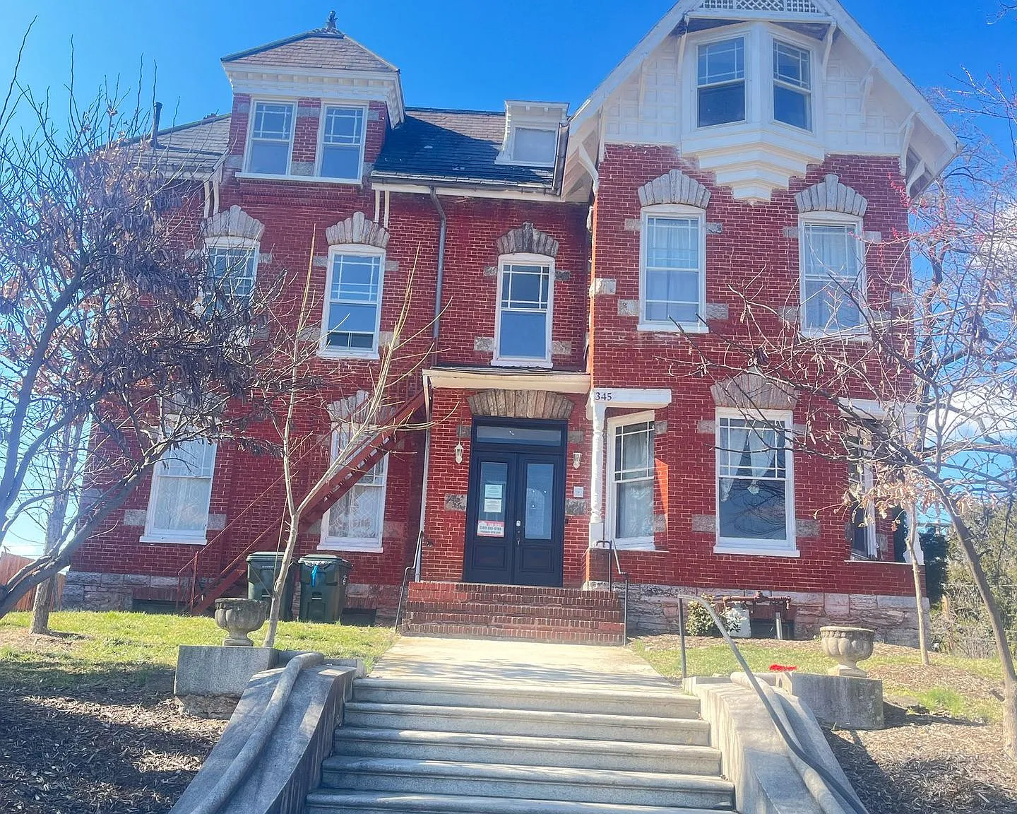 345 N. Potomac — Photo 1