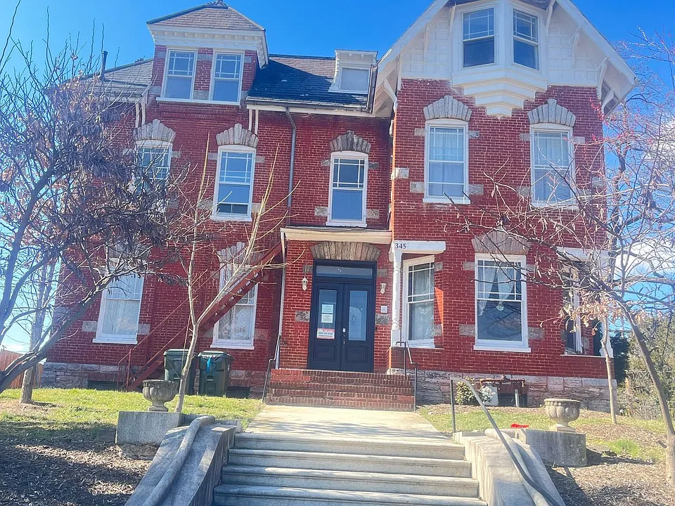 345 N Potomac St
