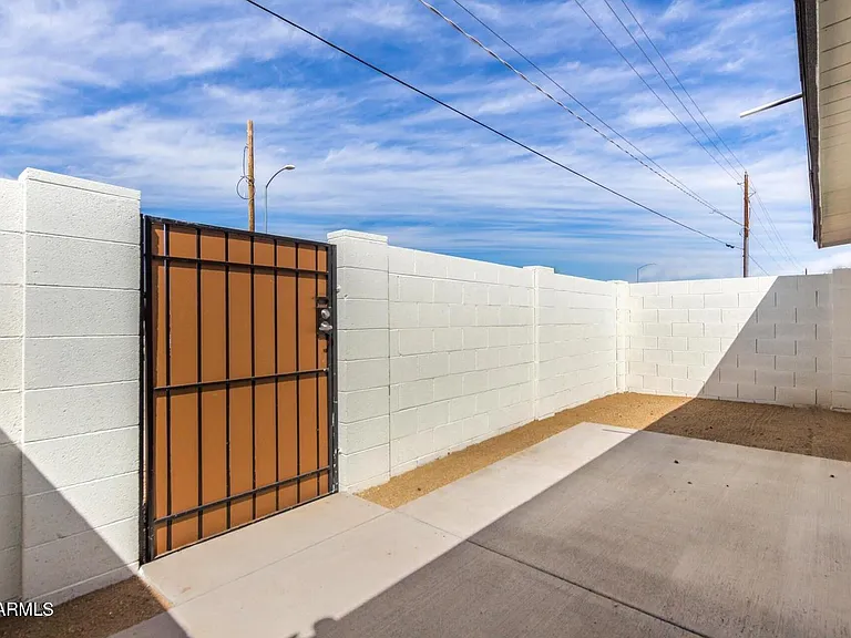 6043 W Laurie Ln #4 — Photo 13