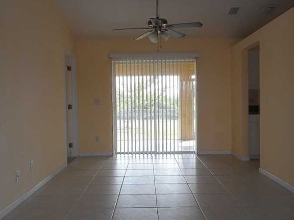 3rd image of 1040 Champion Ave