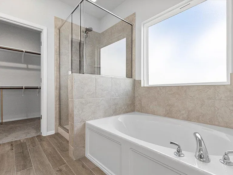 261 Hortus Dr — Photo 21
