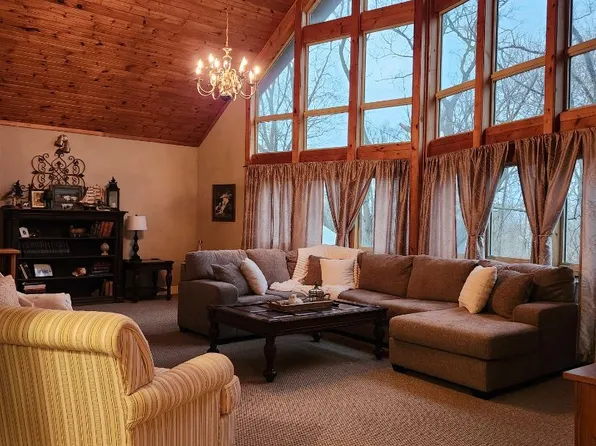 76 Dover St, Haldimand County, ON N1A 2W6